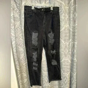 Mossimo woman’s distressed mom Jean